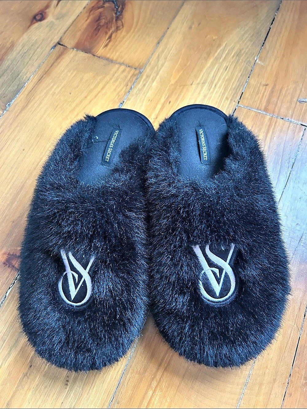 Victoria's Secret Faux-Fur Closed-Toe Slippers Black